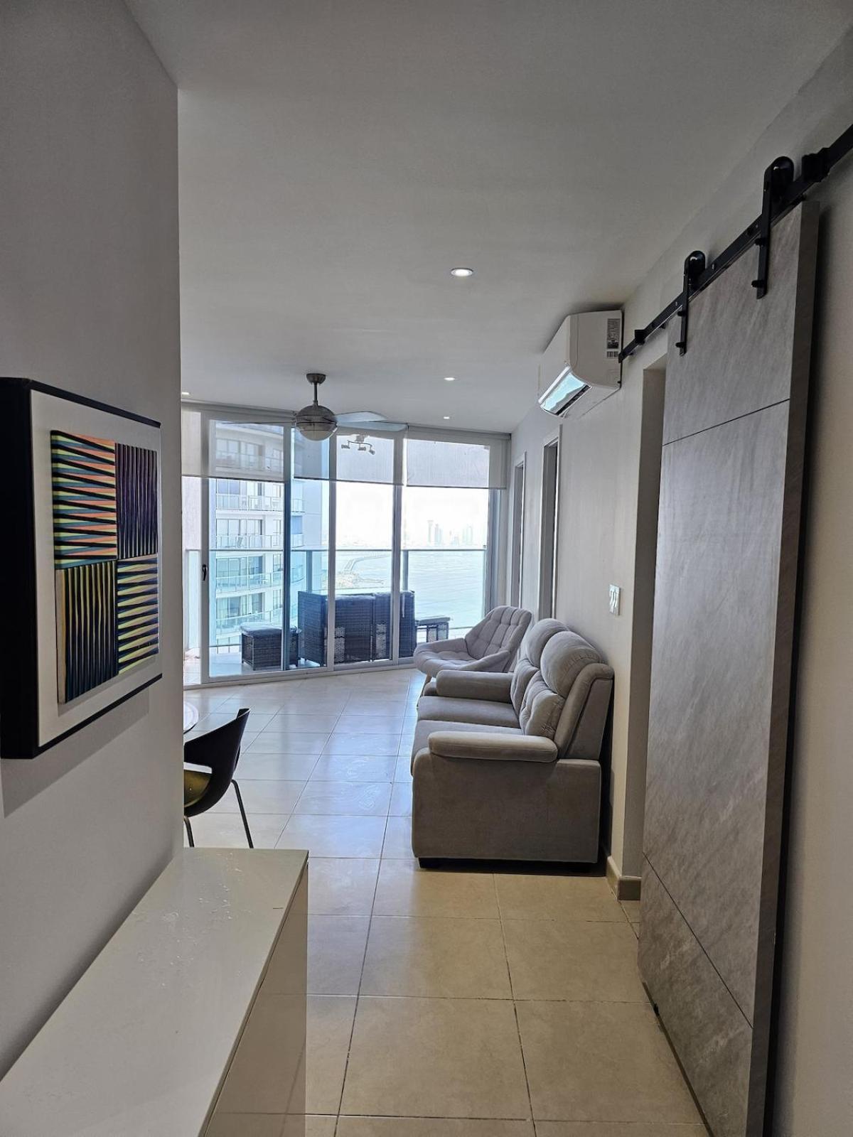 Penthouse 5 Stars, Ac, Wifi, Gym, Pool, Panama City