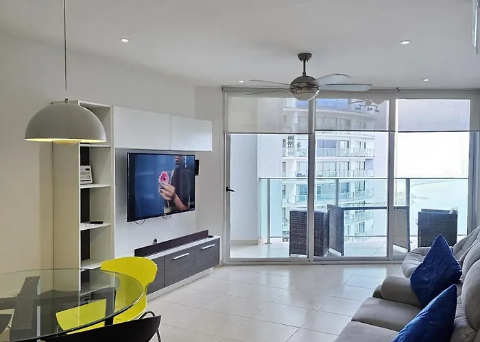 Penthouse 5 Stars, Ac, Wifi, Gym, Pool, Panama